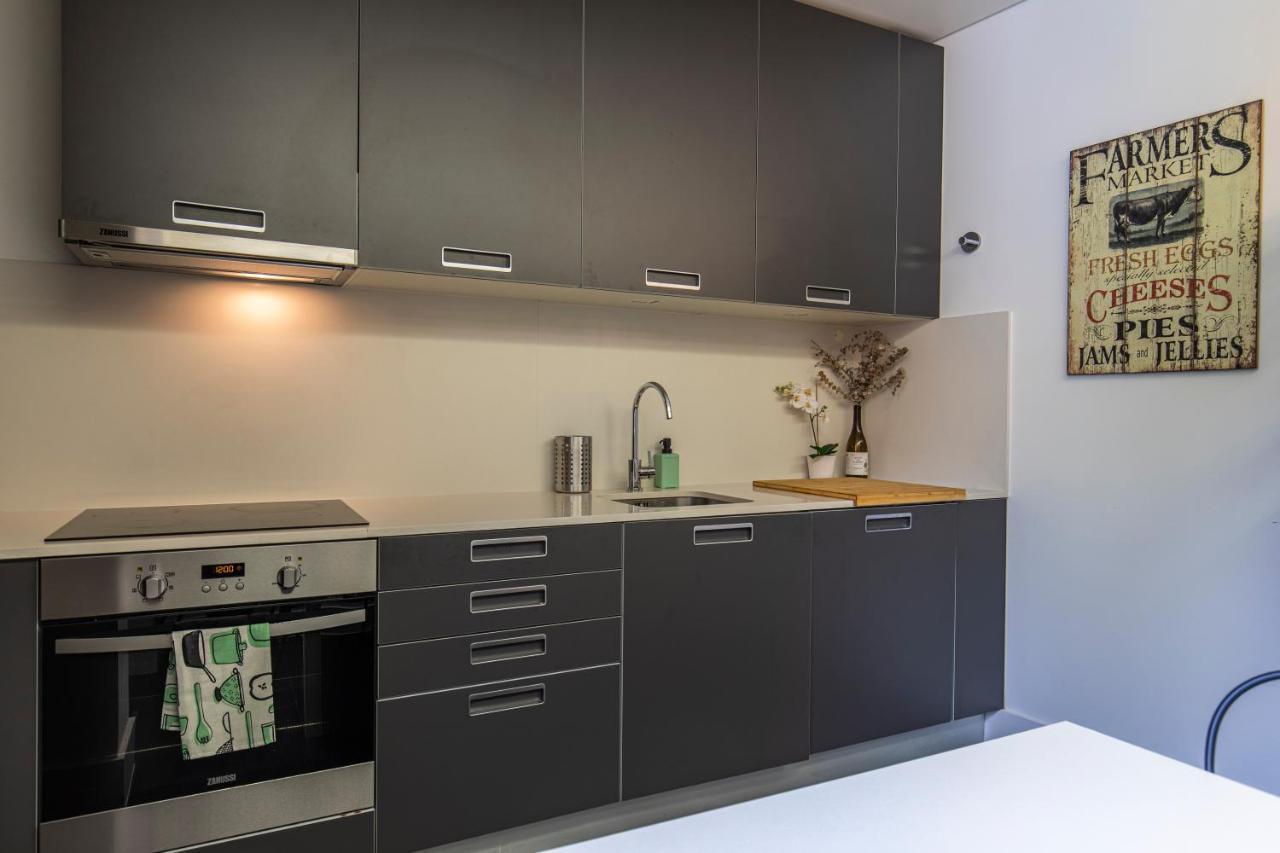 32 -lovely 2 Bedroom In Principe Real Lissabon
